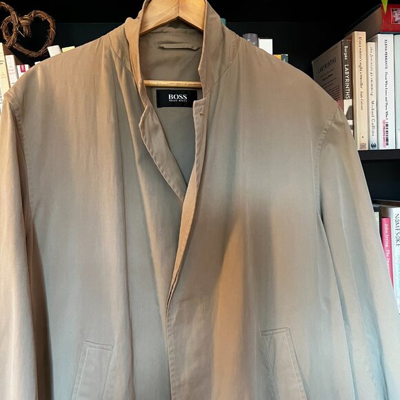 Vintage Hugo Boss trenchcoat, size M - Picture 4 of 9